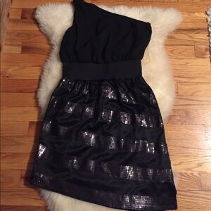 Black half shoulder sequin dress
